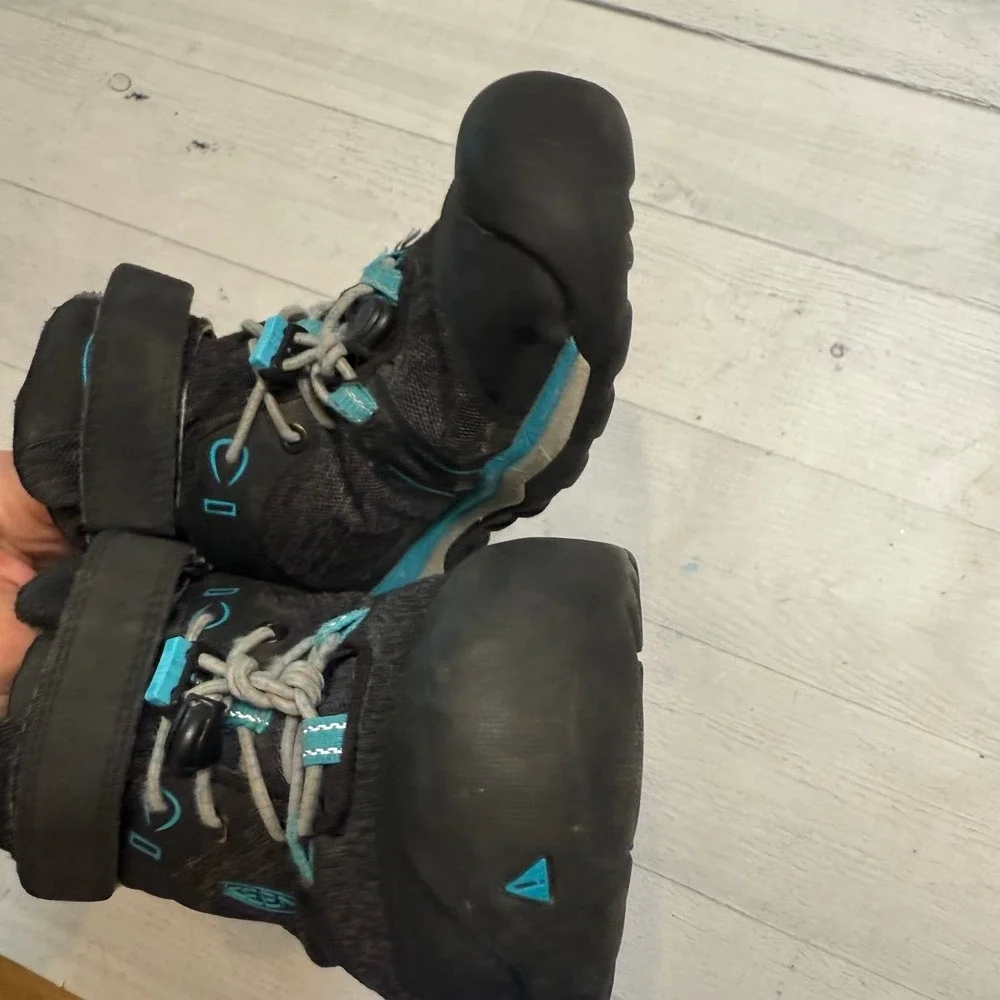 Keen kids black and blue‎ hiking boots shoes youth size 12